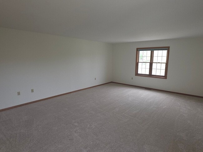 Building Photo - 3207 S Ridge Crest Ct