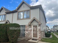 Building Photo - 50406 Bay Run S