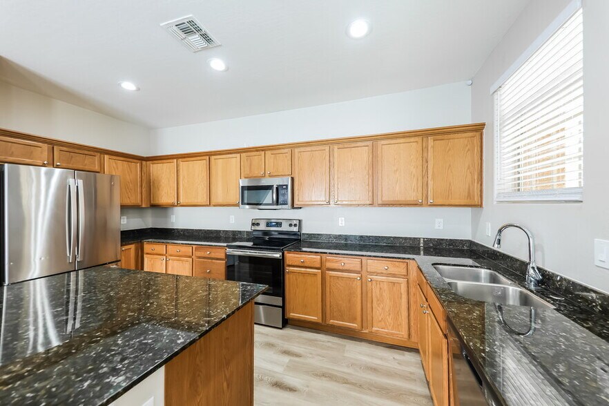 Building Photo - 2656 N 73rd Glen