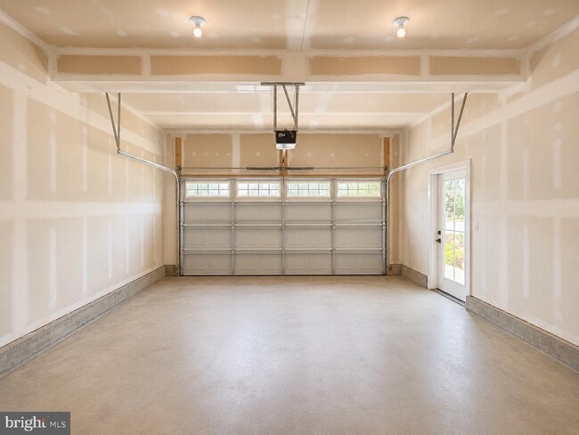 Building Photo - 6809 Ballenger Run Blvd