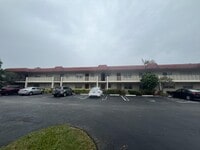 Building Photo - 21 Abbey Ln