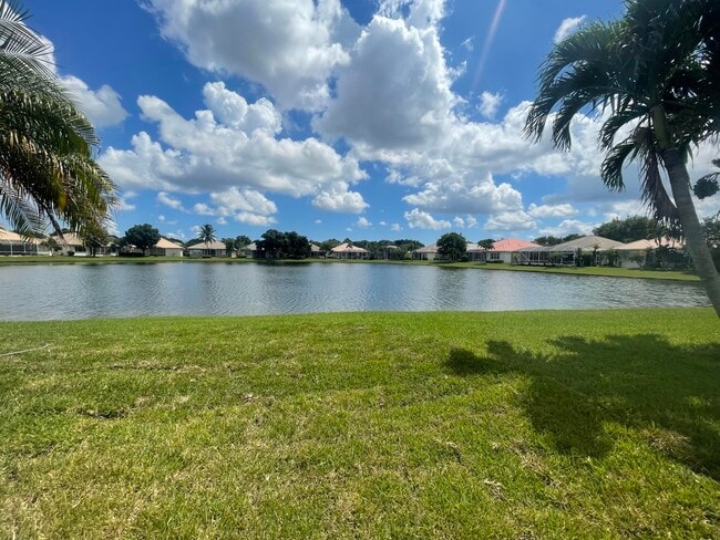 Building Photo - 9041 Bay Harbour Cir