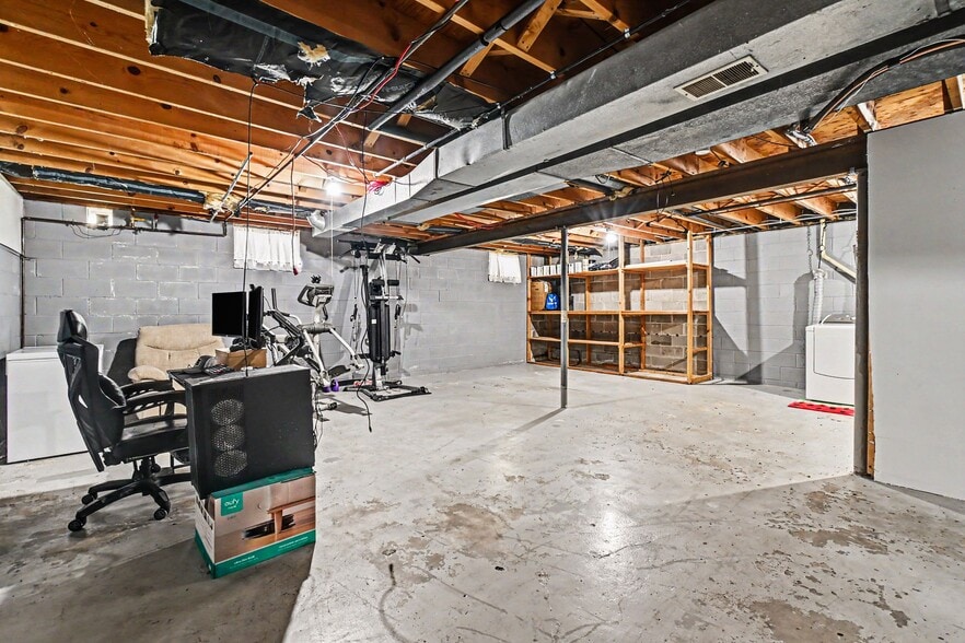 Building Photo - 4603 Holly St