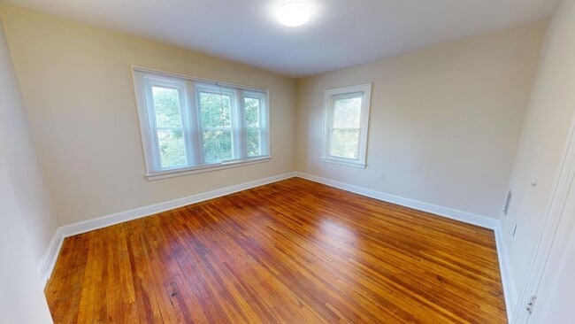 Building Photo - 137 Crestview Rd