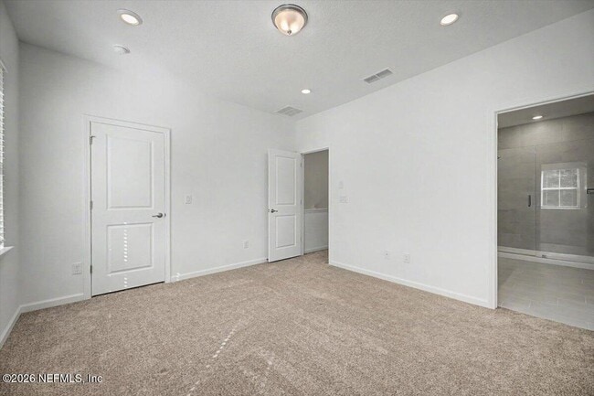 Building Photo - 61 Mellowood Ln