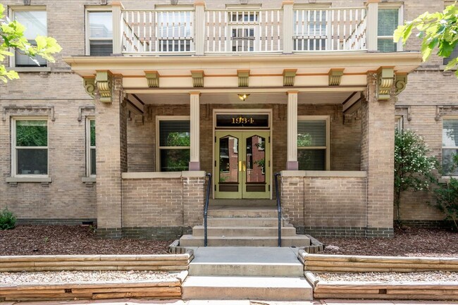 Building Photo - Basement 1 Bedroom in Uptown!