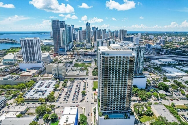 Building Photo - 1600 NE 1st Ave