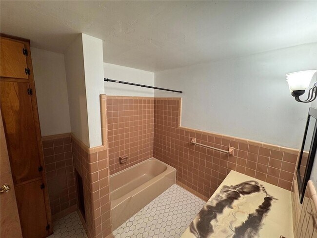 Building Photo - 25 E Street Unit