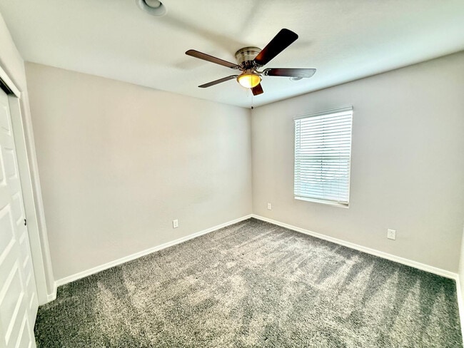 Building Photo - 14220 W Buckskin Trl