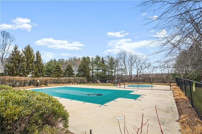 Building Photo - 42 Miller Cir