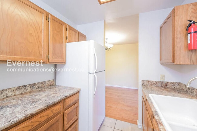 Building Photo - 3535 Spring Creek Pl