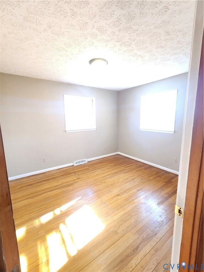 Building Photo - 1071 Samuel Rd