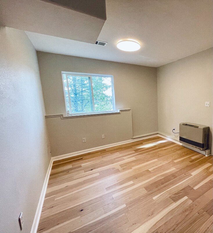 Building Photo - 146 Brooklyn Cir