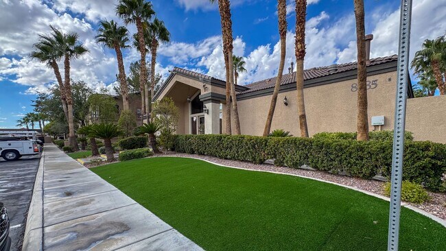 Building Photo - 8985 S Durango Dr