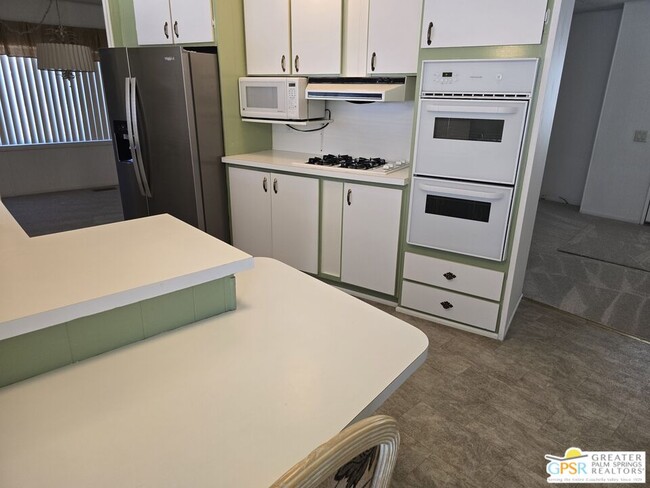 Building Photo - 317 San Domingo Dr