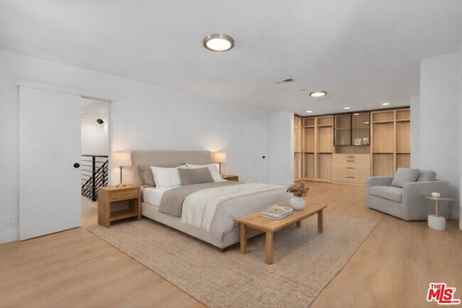 Building Photo - 2522 Armacost Ave