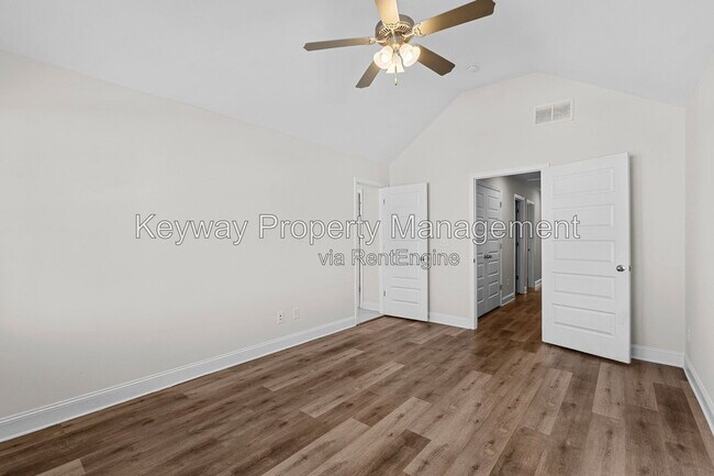Building Photo - 331 Sumac Trail