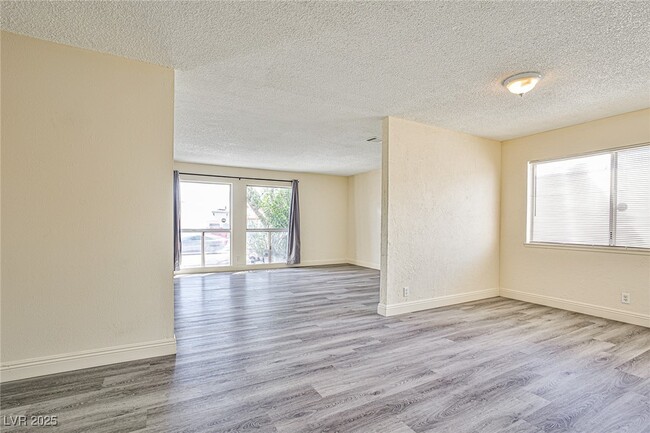 Building Photo - 316 Santa Fe St