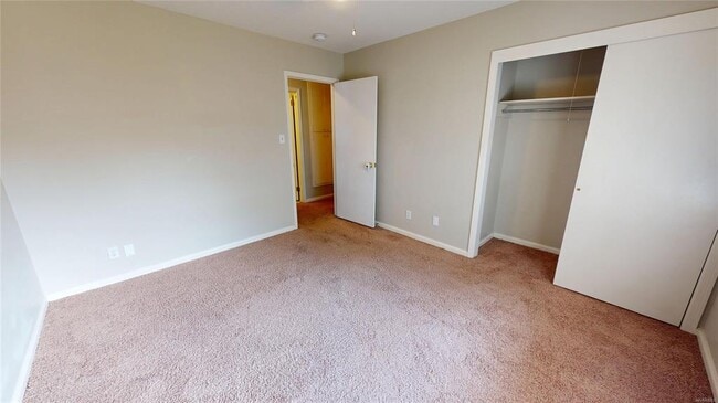 Building Photo - 2513 Capstone Dr