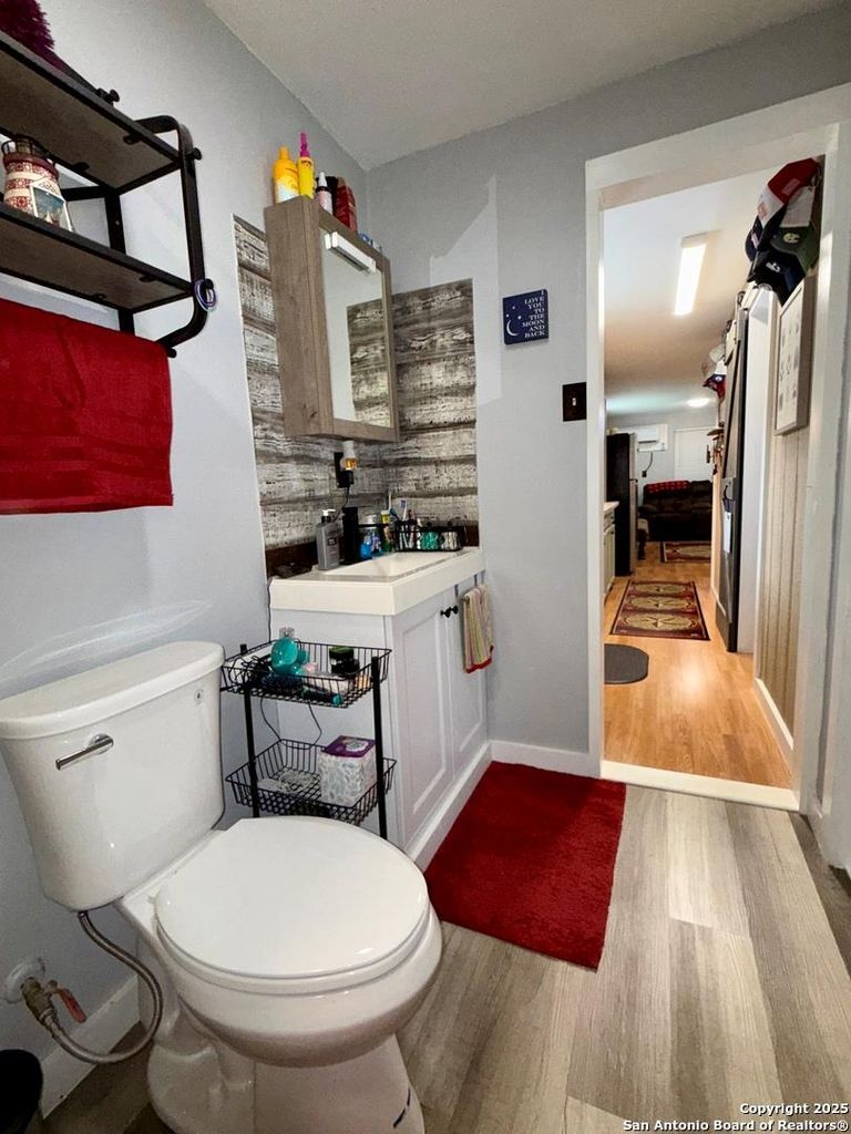 Building Photo - 1224 Campfire