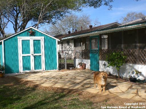 Building Photo - 209 Brenda Dr