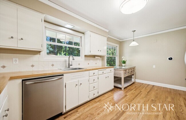Building Photo - Charming Home in Coveted First Addition Ne...