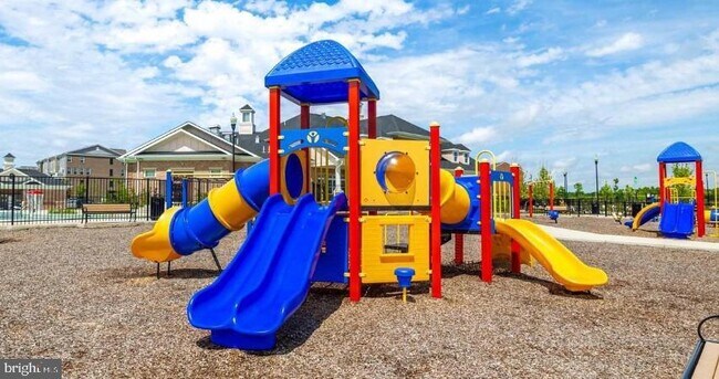 Building Photo - 9704 Glassy Creek Way