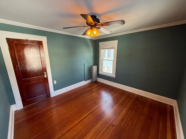 Building Photo - 99-101 Mooreland St