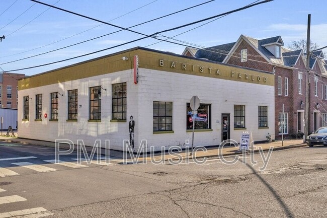Building Photo - 1403A 10th Ave N