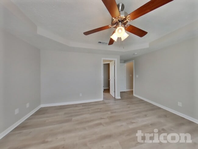 Building Photo - 1109 Shallowbrook Trail S