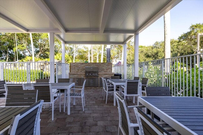 Building Photo - 1441 Cardinal Way