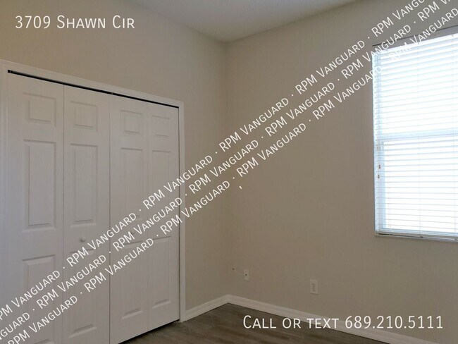 Building Photo - 3709 Shawn Cir
