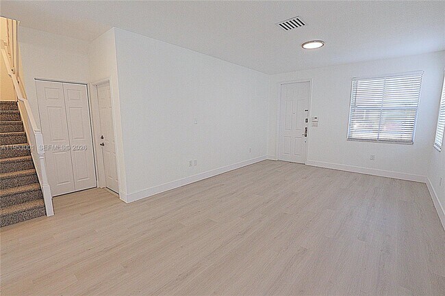 Building Photo - 14928 SW 40th St