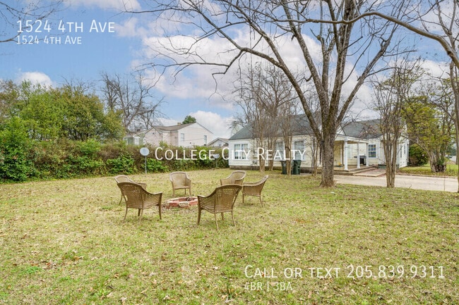 Building Photo - 1524 4th Ave