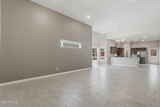 Building Photo - 909 Ada Ln