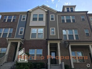Building Photo - Lovely 3 Story 3 Bedroom 3.5 Bath 1 Car-Ga...