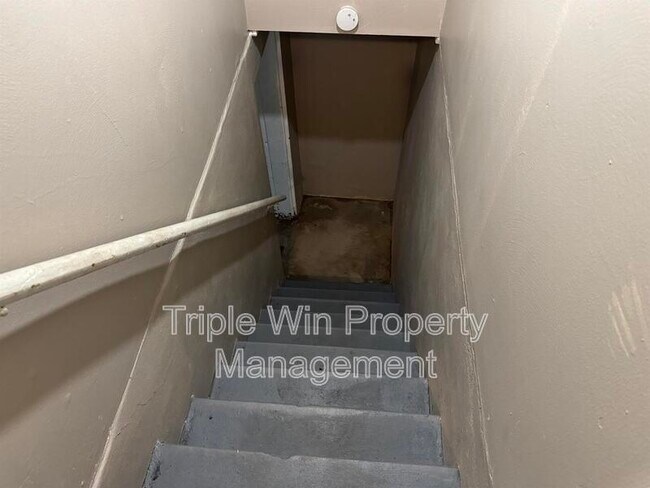 Building Photo - 11930 N Ranch Dr