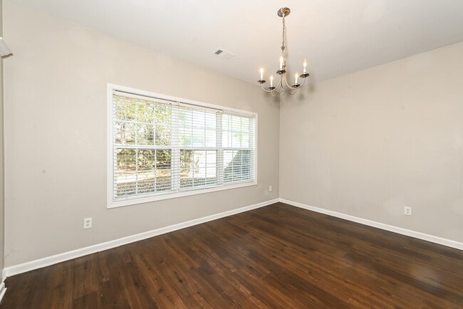 Building Photo - 7063 Grand Hickory Dr