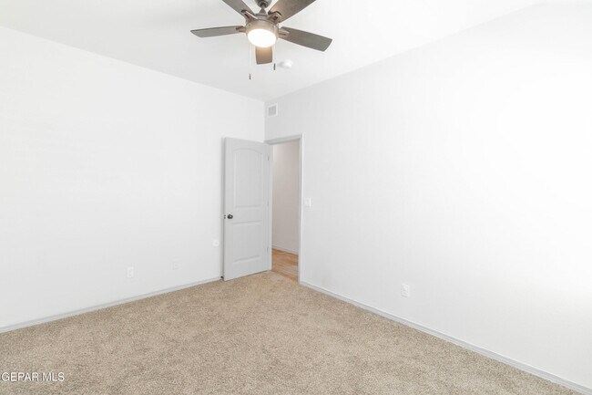 Building Photo - 14805 Jack White Ave