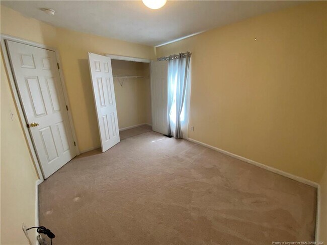 Building Photo - 6501 Ryefield Dr