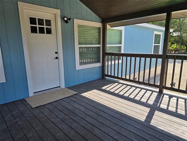 Building Photo - 1304 Eagles Way