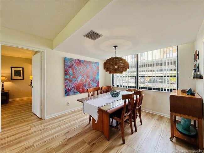 Building Photo - 3432 NE Causeway Blvd