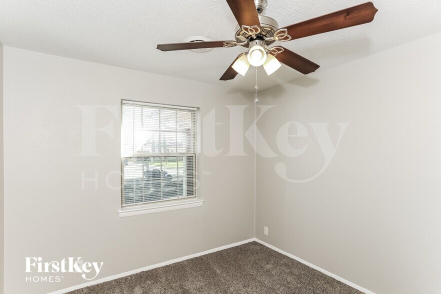 Building Photo - 1839 Wynn Terrace