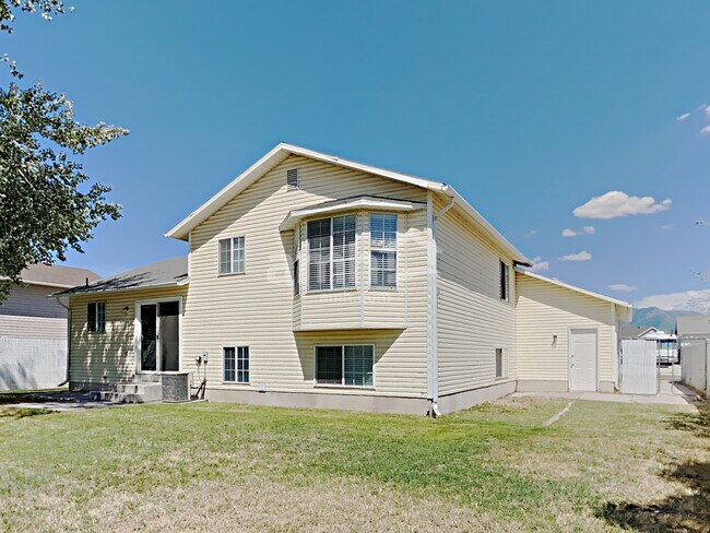 Building Photo - 4877 S 4075 W