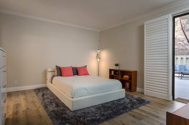 Building Photo - 4201 Via Marisol Via