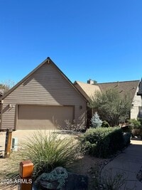Building Photo - 805 N Grapevine Cir