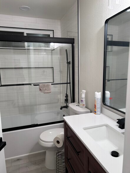 Building Photo - 3219 Colorado Ave