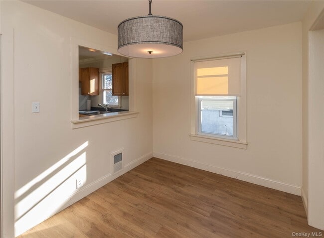 Building Photo - 35 Hudson Terrace