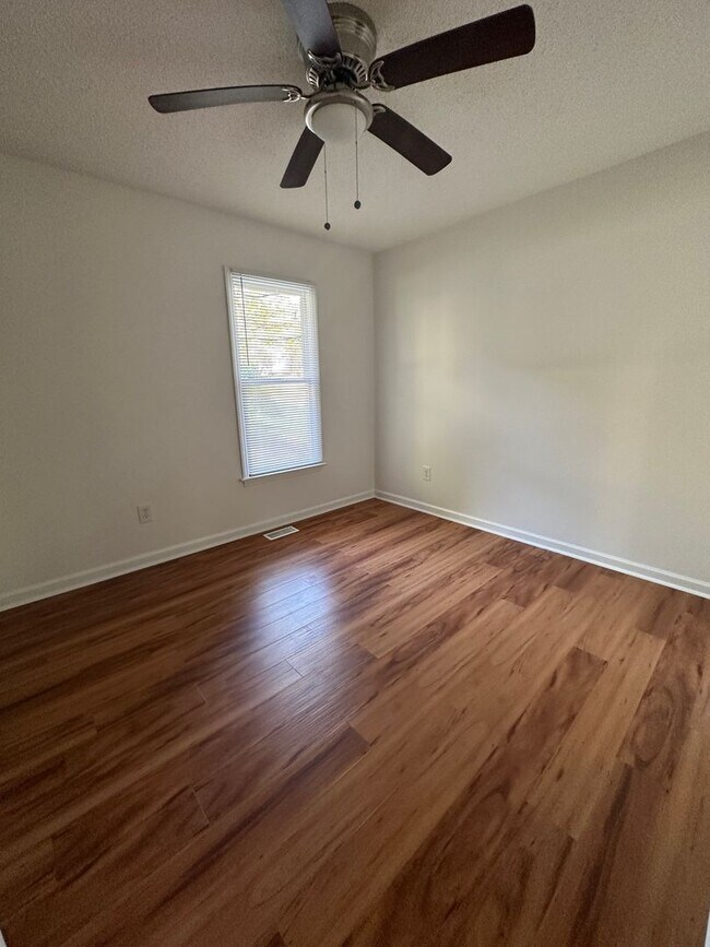 Building Photo - 3 bedroom close to Downtown Wendell