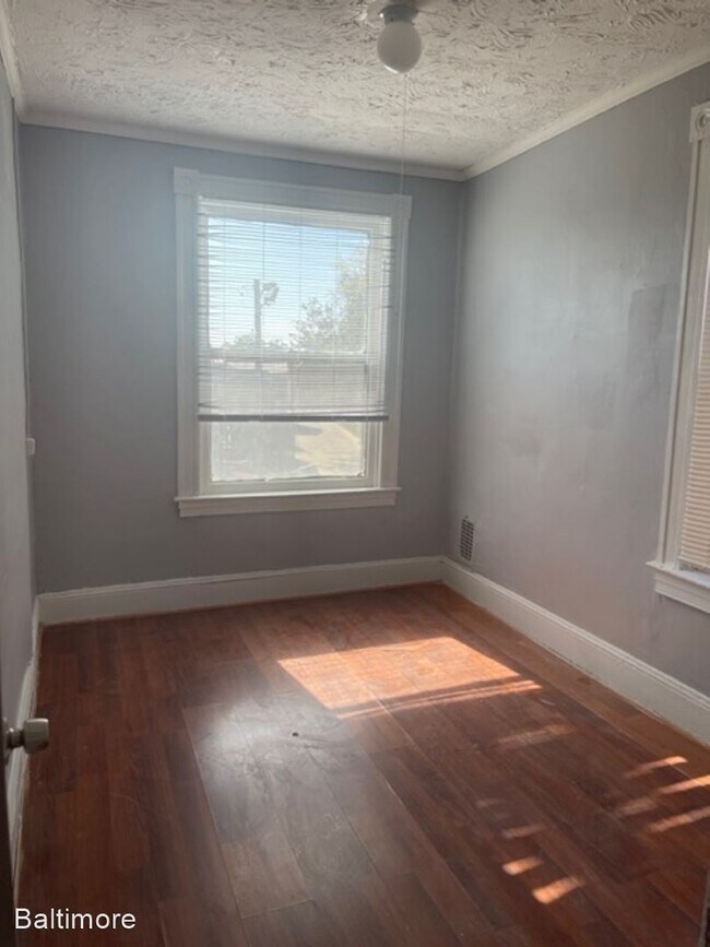 Building Photo - 4 br, 1.5 bath House - 5237 Linden Heights...